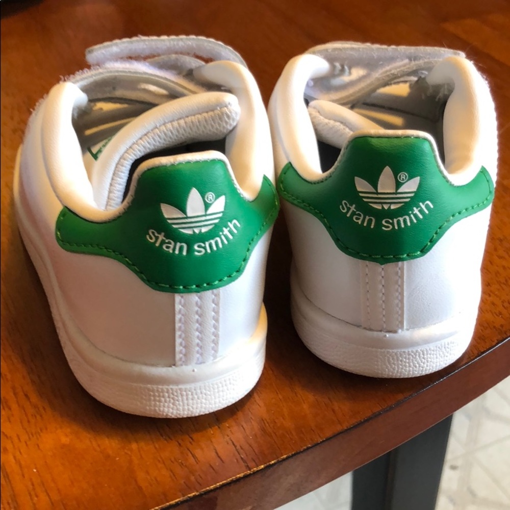 💚NWOT, toddler Stan Smith Adidas , size 7